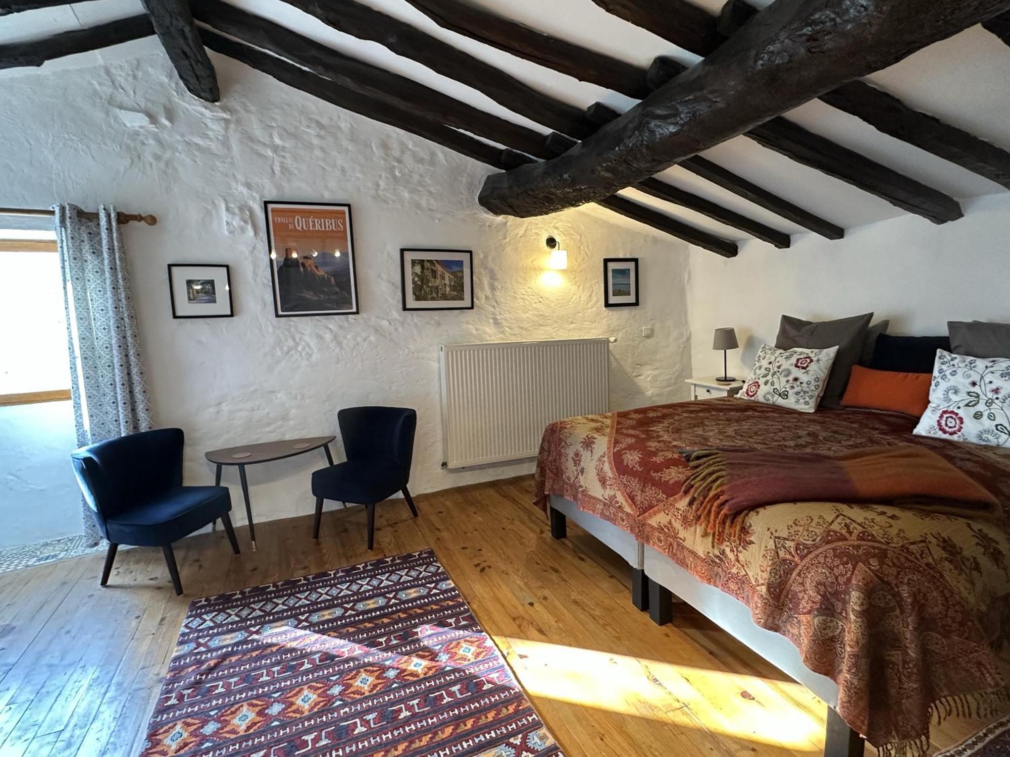 Les Deux Chevaux Chambres D'Hotes Rouvenac Exteriör bild